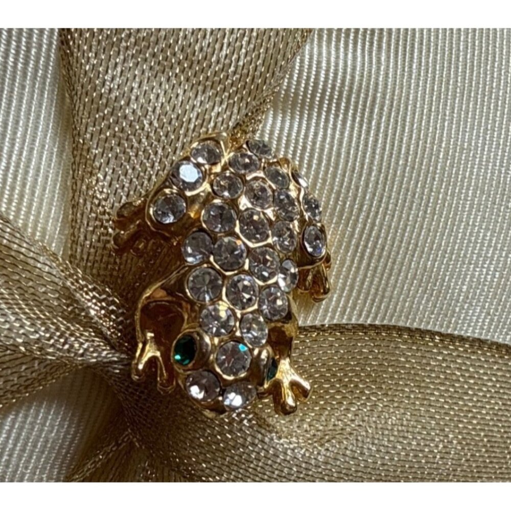 Tiny Vintage Gold-Tone Rhinestone Frog Brooch Pin With Green Eyes Toad